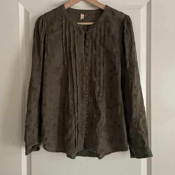 Pilcro Army Green Women’s Top with Pleated Front - Picture 2 of 7